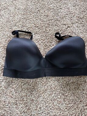 PINK Victoria’s Secret black wireless push size 38C